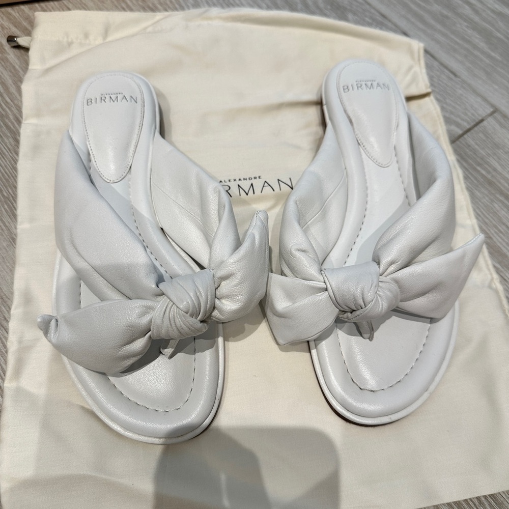 Alexandre Birman Soft Clarita Knotted Sandals - white - size 36